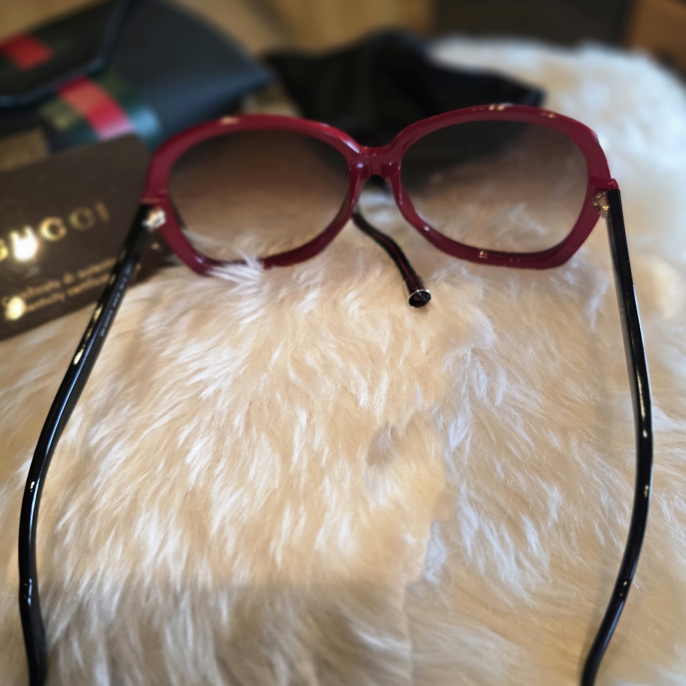 Gucci Red Sunglasses for Women - Picture 8 of 12